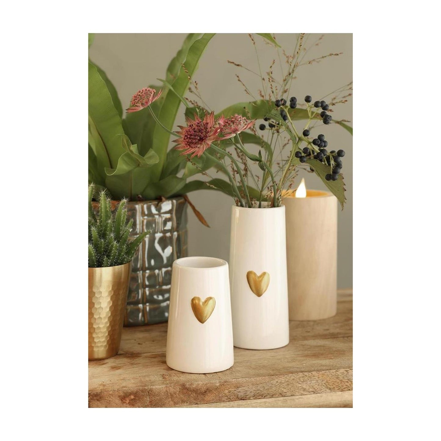Idées vase 4 saisons avec coeur blanc ø6 h.9 cm