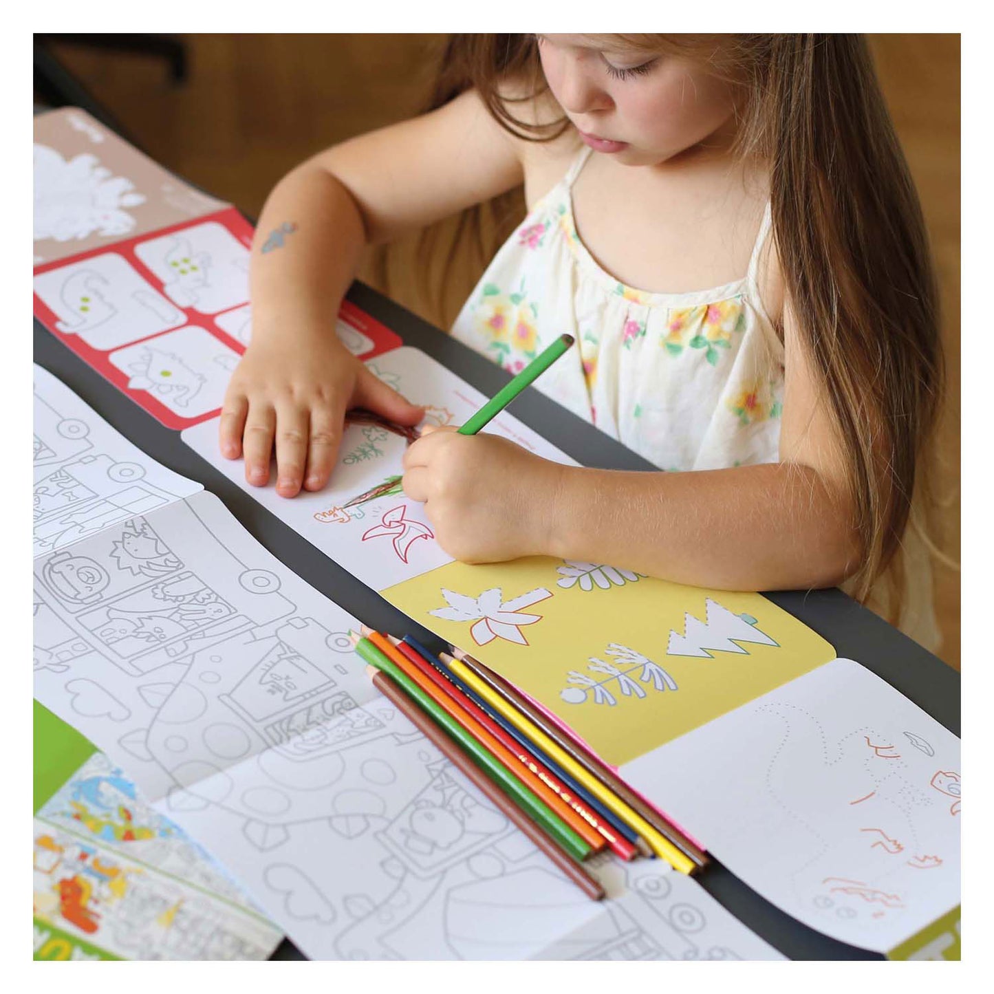 Panda banane - livre de coloriage J'adore les pages à colorier avec des dinosaures