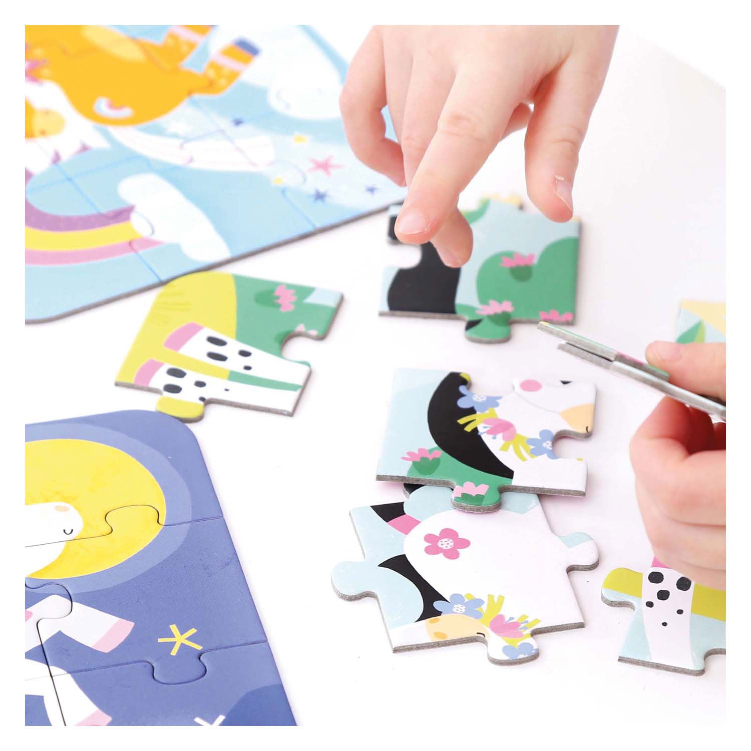 Banana Panda - sur -The -Go Puzzle Ponies - 16e.