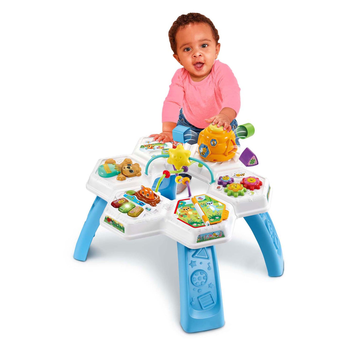 Vtech occupé à la table de jeu