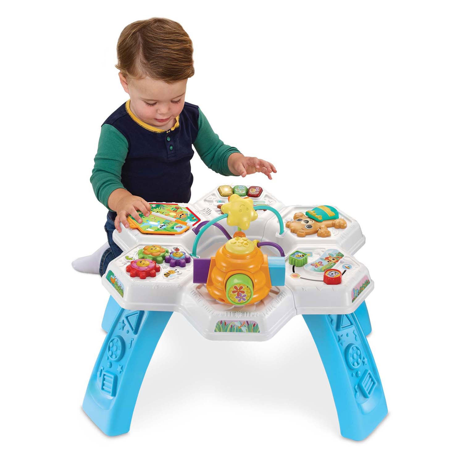 Vtech occupé à la table de jeu