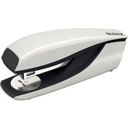 Agrafeuse Leitz 5502 gris clair 30 feuilles 100 agrafes