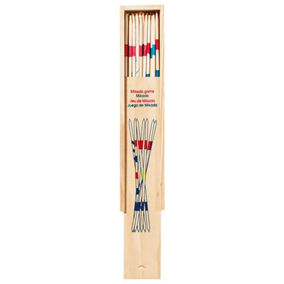 Jeu Mikado en bois dans la boîte de rangement en bois