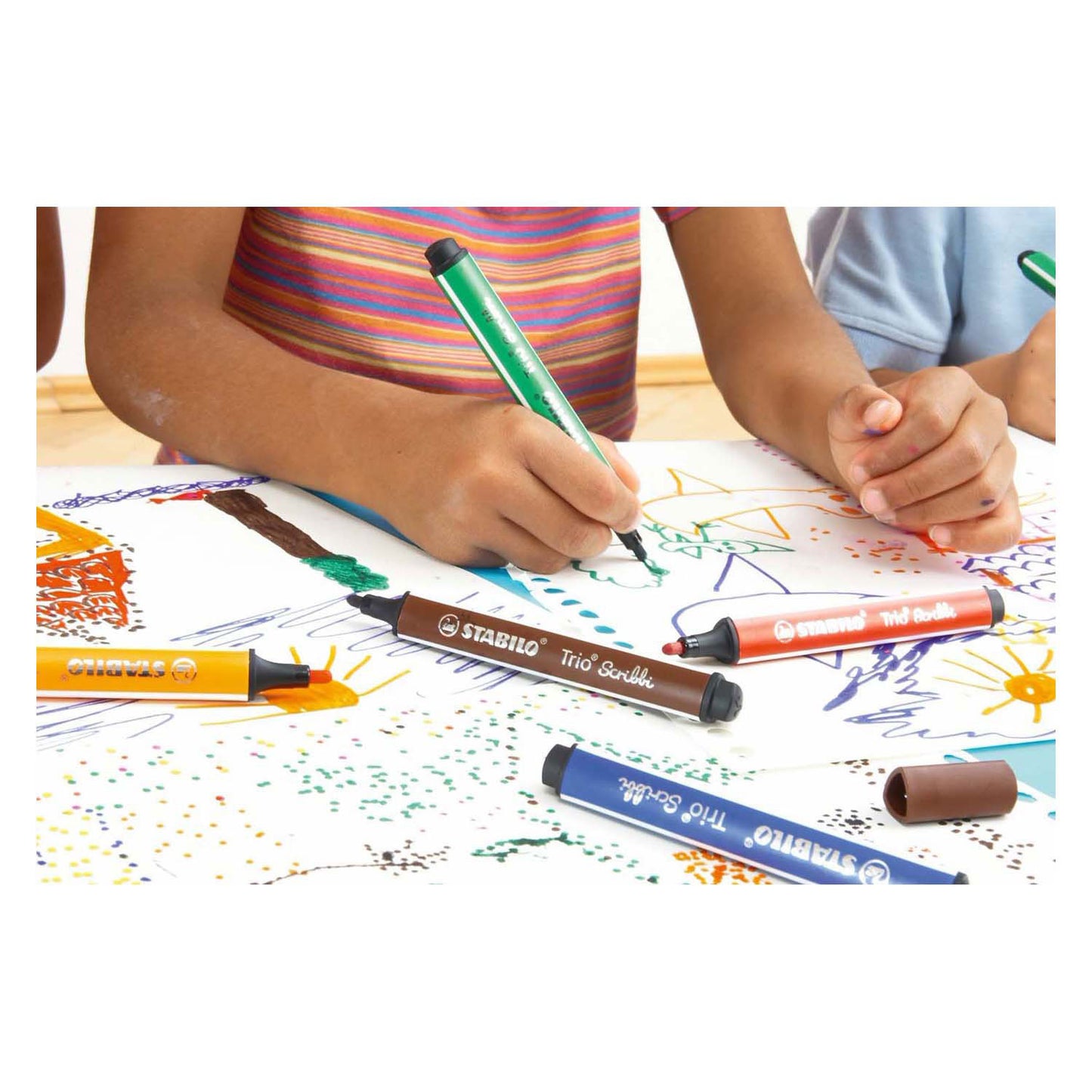 Stilo trio scribbi feut -tip stylo avec point vert vif