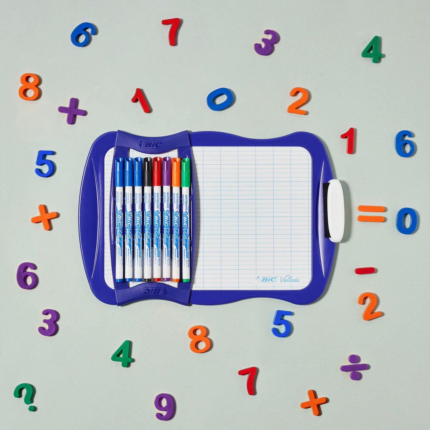 Tableau blanc Bic Velleda avec 8 marqueurs