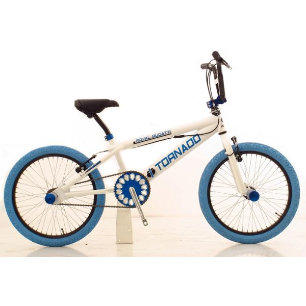 Royal Freestyle 20 Royal Bugatti blanc avec des pneus bleus