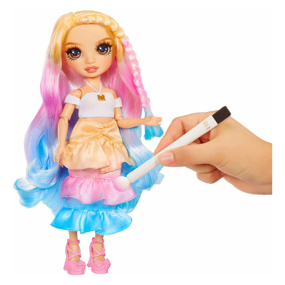 MGA Entertainment Rainbow High Watercolor Créer des yeux bruns modépops