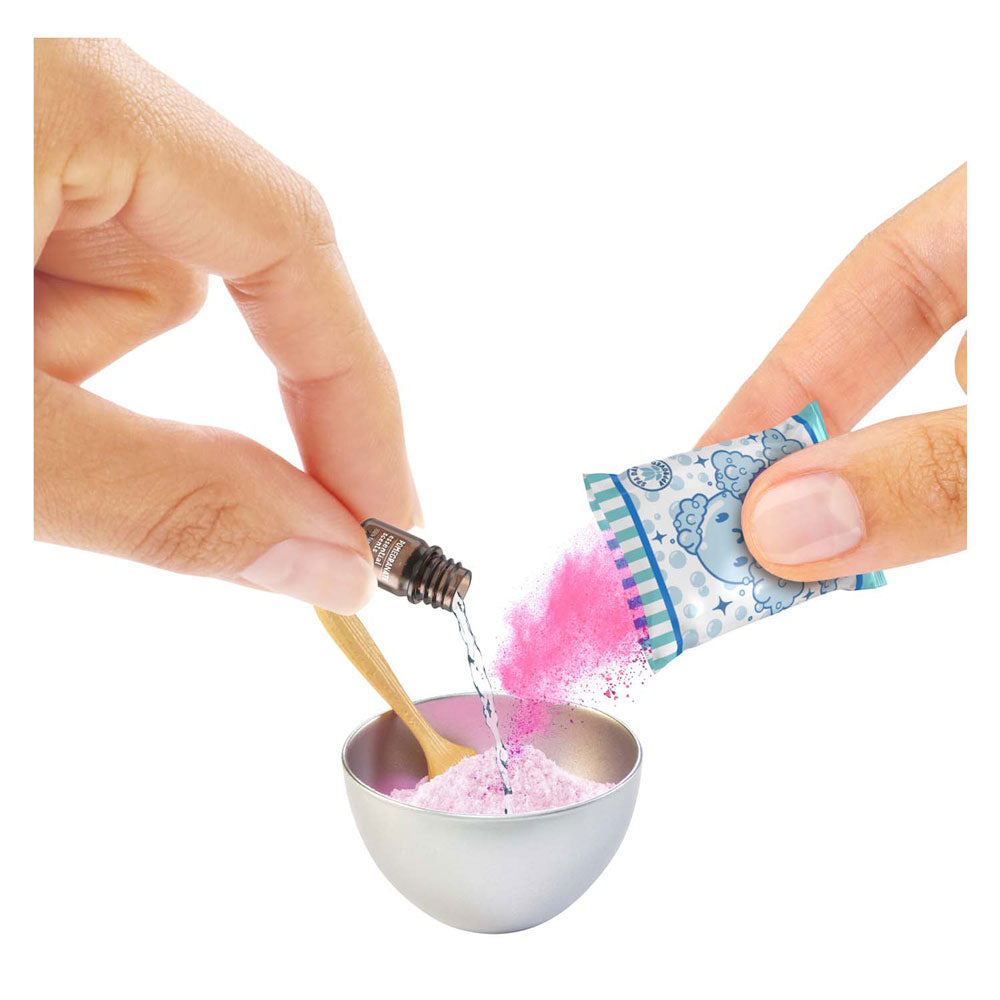 MGA Entertainment Mgas Miniverse Make It Mini Spa Collect