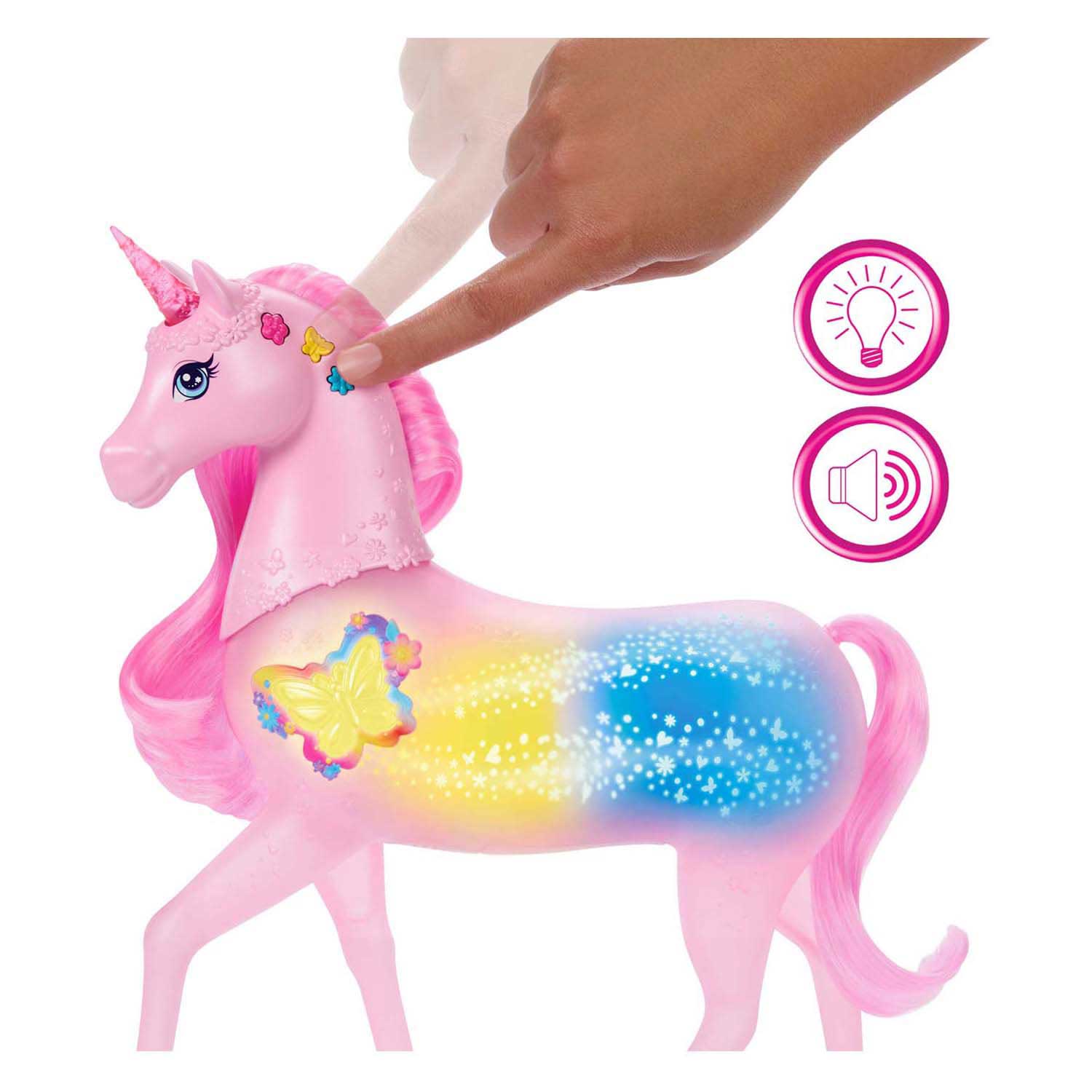 Barbie Fantasy présente un licorne