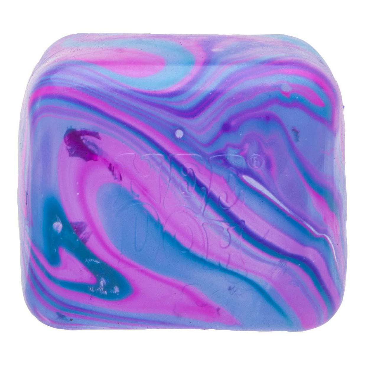 Needoh - joli tourbillon de cube
