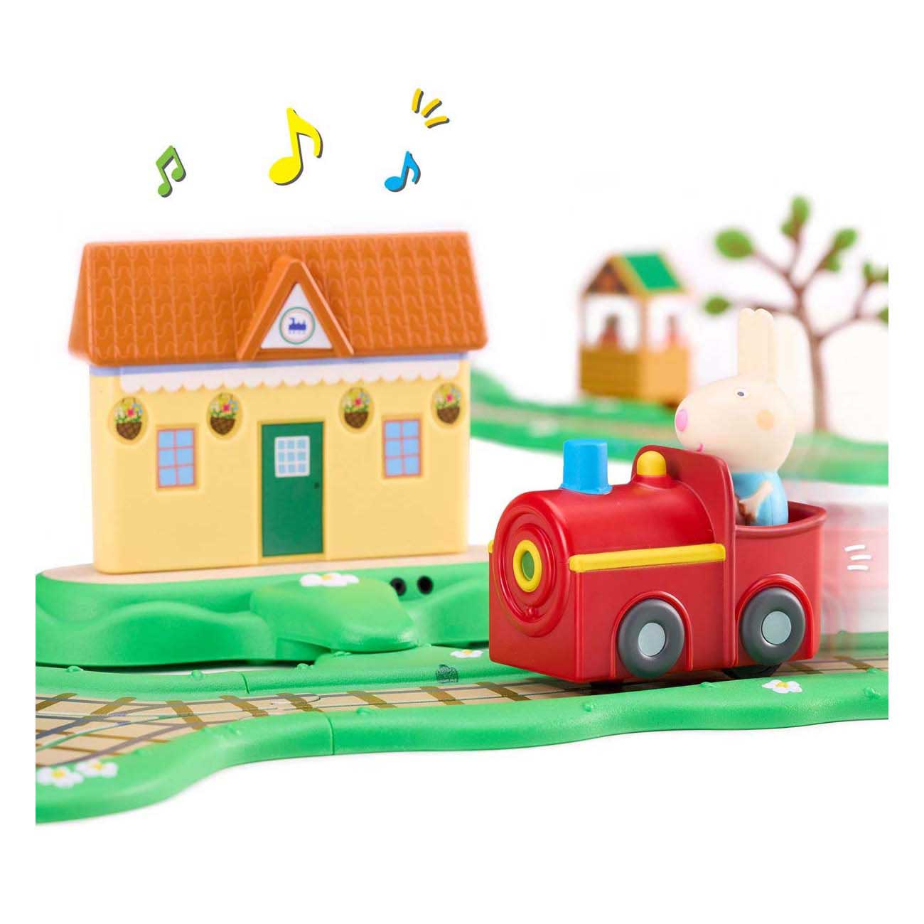 Peppa tourne autour du train clickety clack