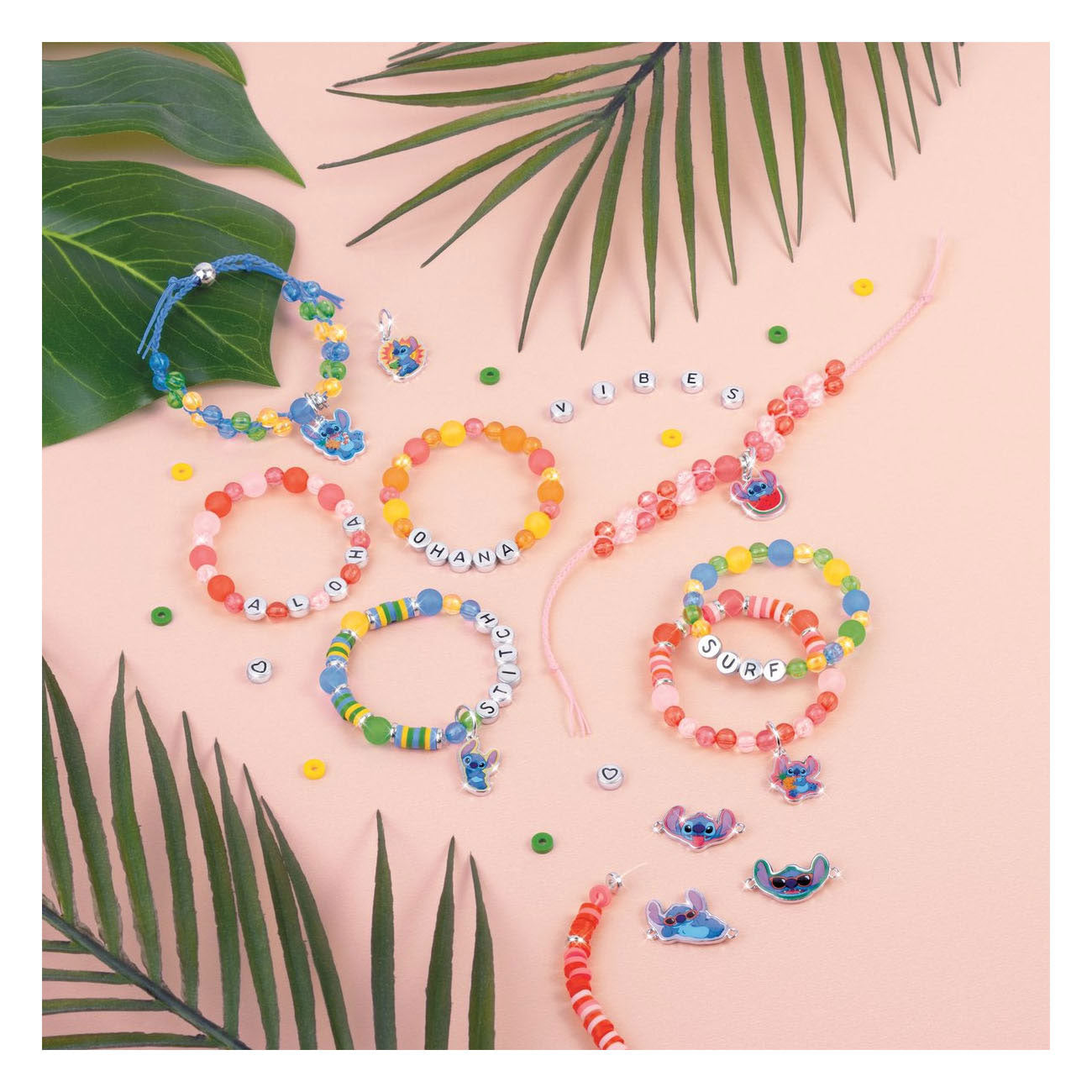 Spectron le rend réel - ensemble de bijoux et d'artisanat au point