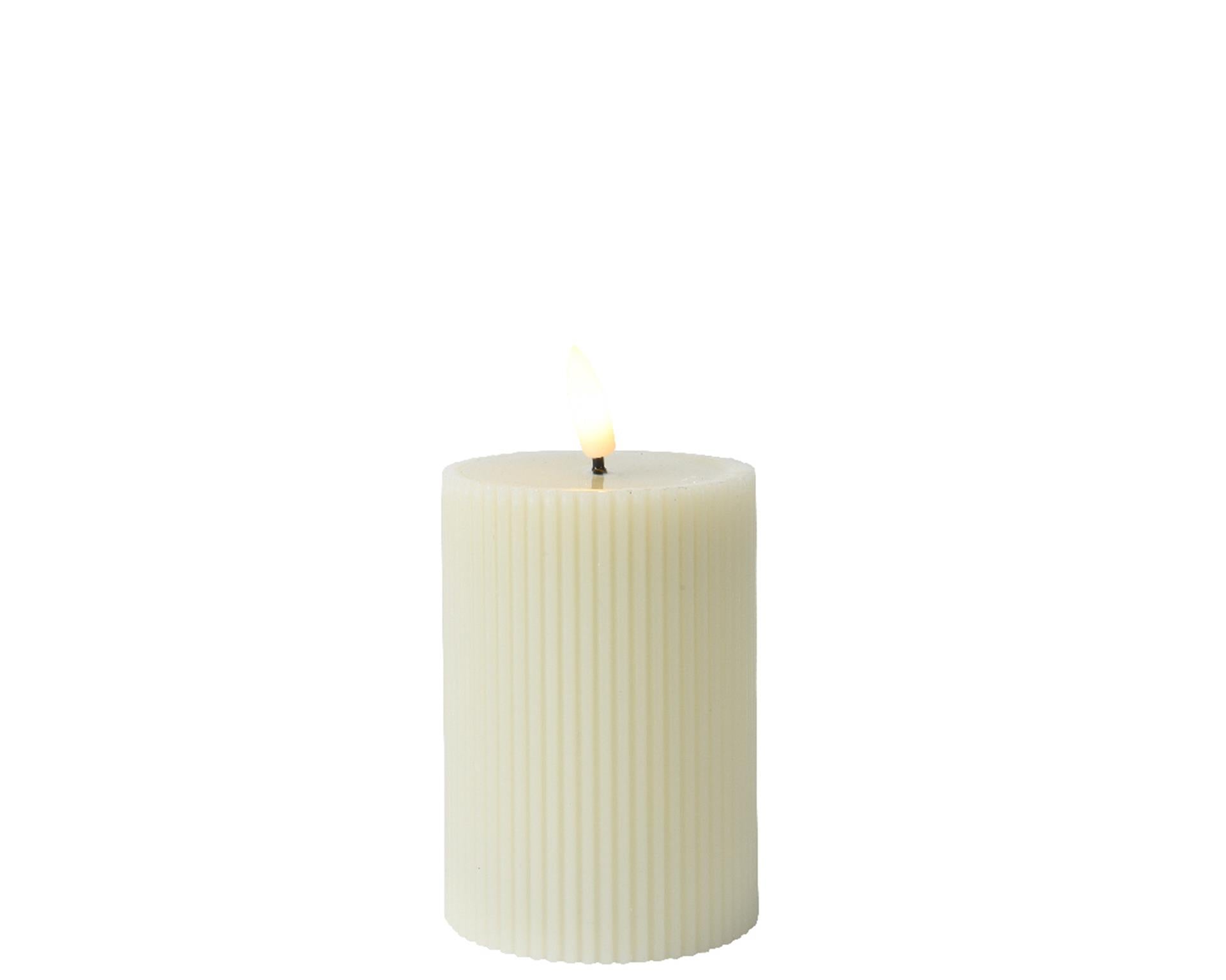 Bougie Lumineo led flamme nervurée h13cm crème