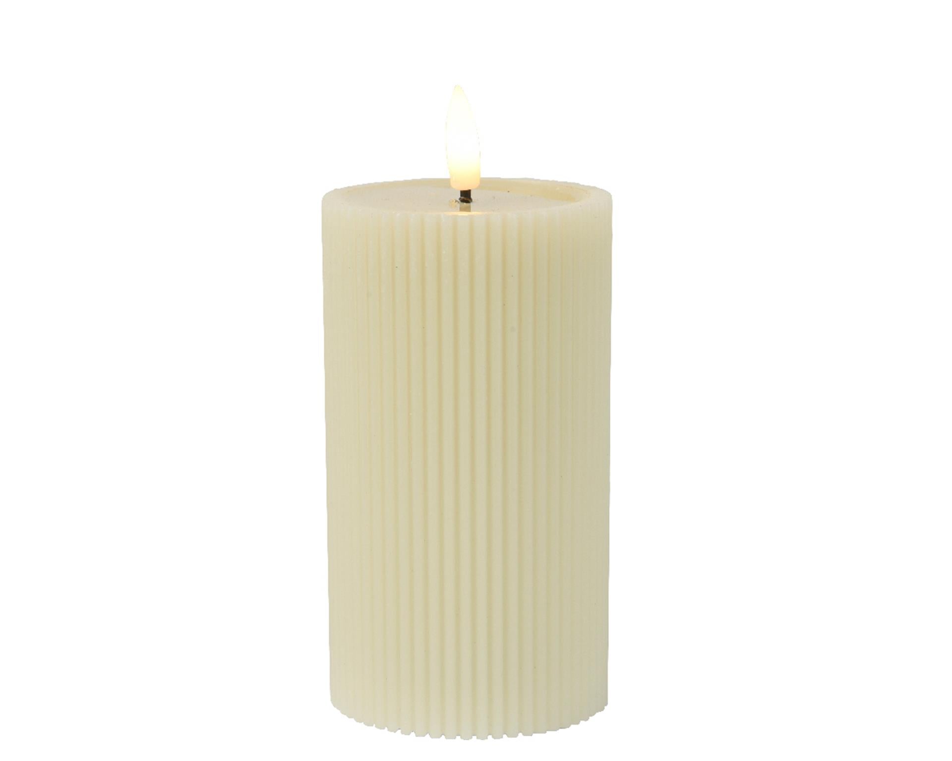 Bougie Lumineo LED flamme nervurée 15,5cm crème