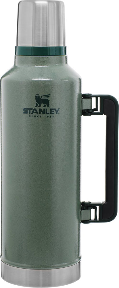 Bouteille thermos légendaire classique Stanley 2,3 l - garde au chaud pendant 45 heures, au froid pendant 2 jours - étanche - passe au lave-vaisselle - sans BPA - pour café, thé et plus - thermos en acier inoxydable - vert martelé