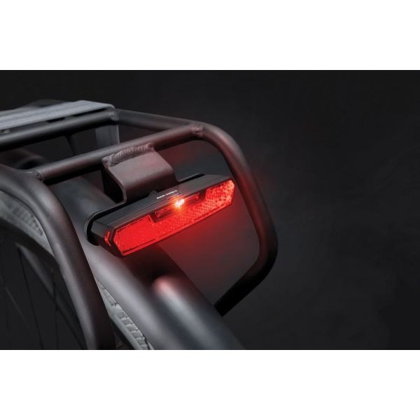 Feu arrière LED Axa Juno B jumelé support arrière. junon b 80 mm