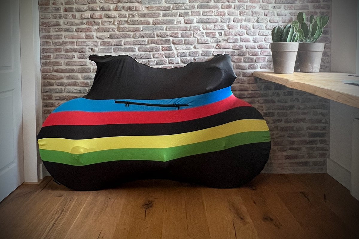 DS couvre la chaussette à vélo arc-en-ciel adapté au vélo noir