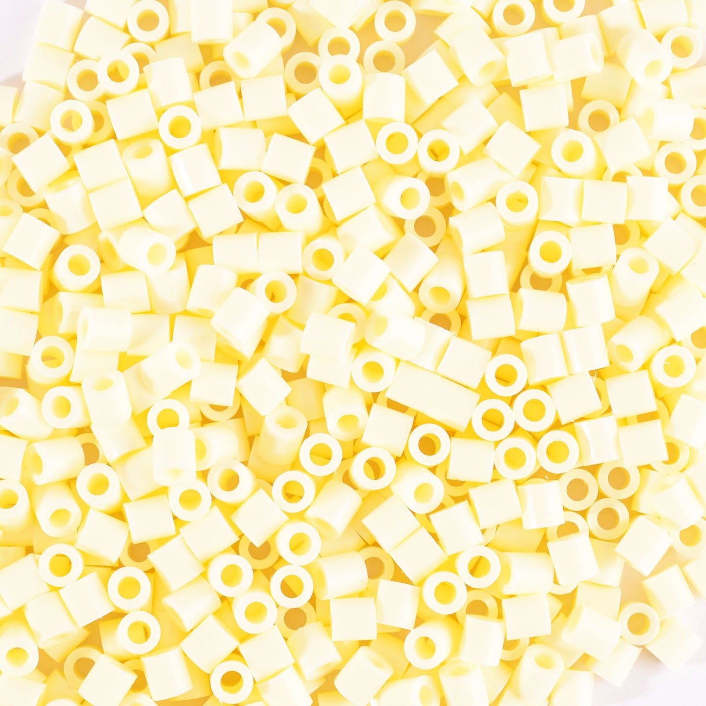 Vaessen creative • Perles thermocollantes crème 1100 pcs.