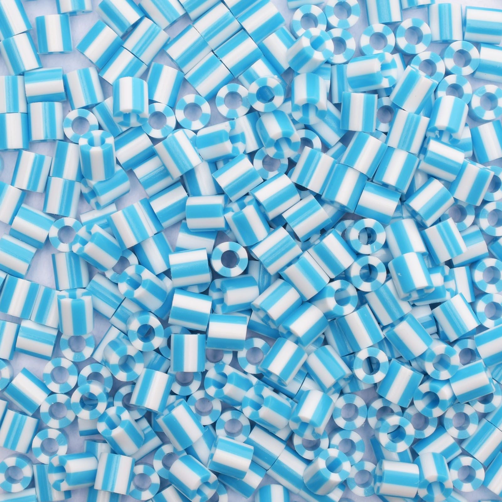Vaessen creative • Perles thermocollantes bicolores bleu-blanc 550 pcs.