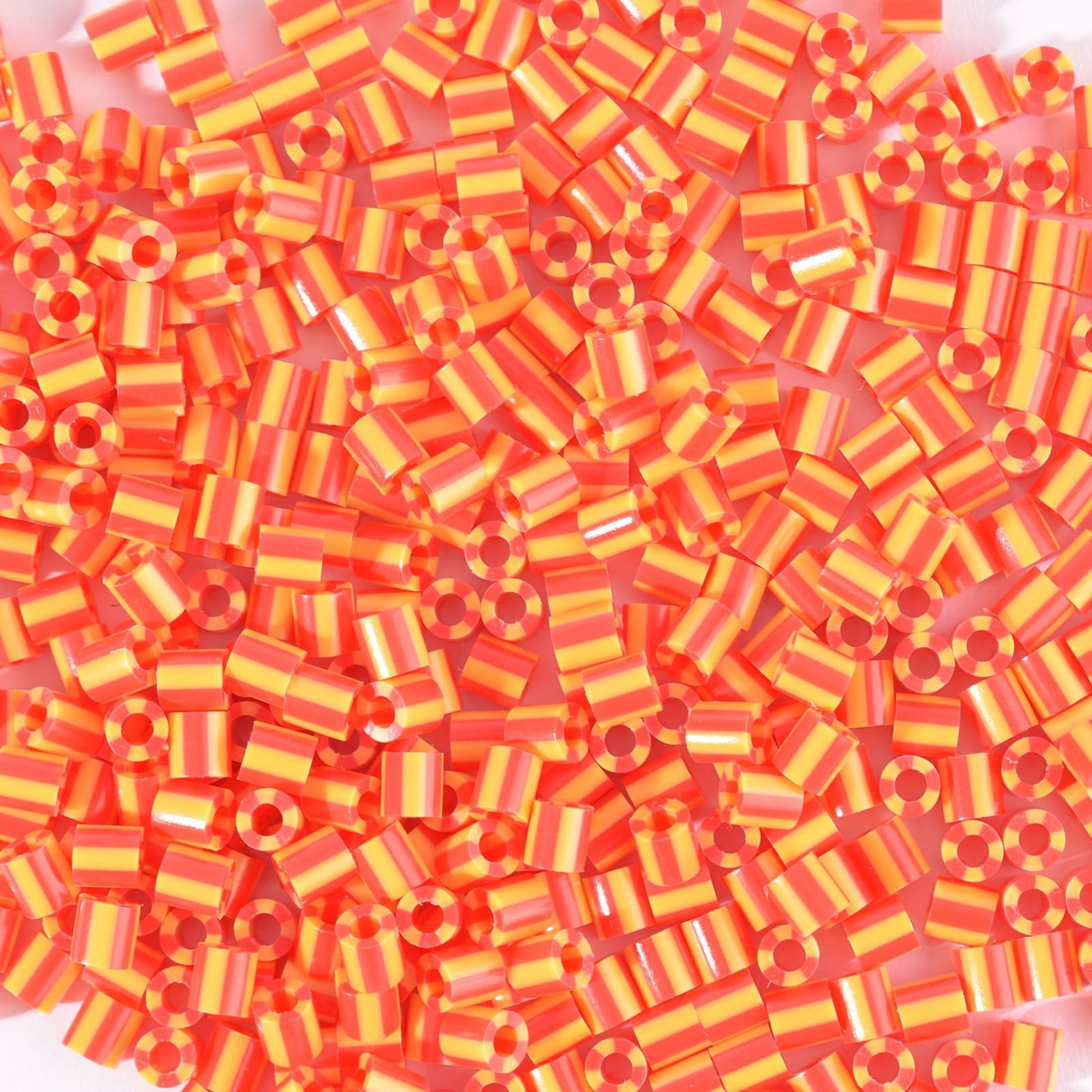 Vaessen creative • Perles thermocollantes bicolores jaune-rouge 550 pcs.