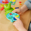 Jeu de démarrage d'argile grenouille et couleur play-doh