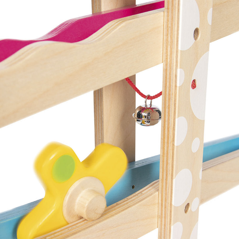 Piste en marbre en bois Goki avec des figures