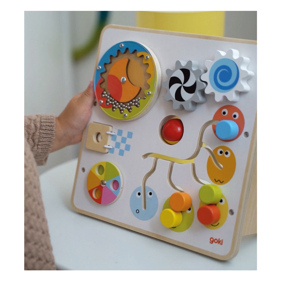 Planche d'activités en bois Goki