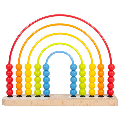 Petit moteur en bois à pied considérer l'arc-en-ciel