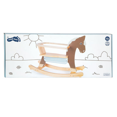 Petit pied rocheux de pied avec un siège marron