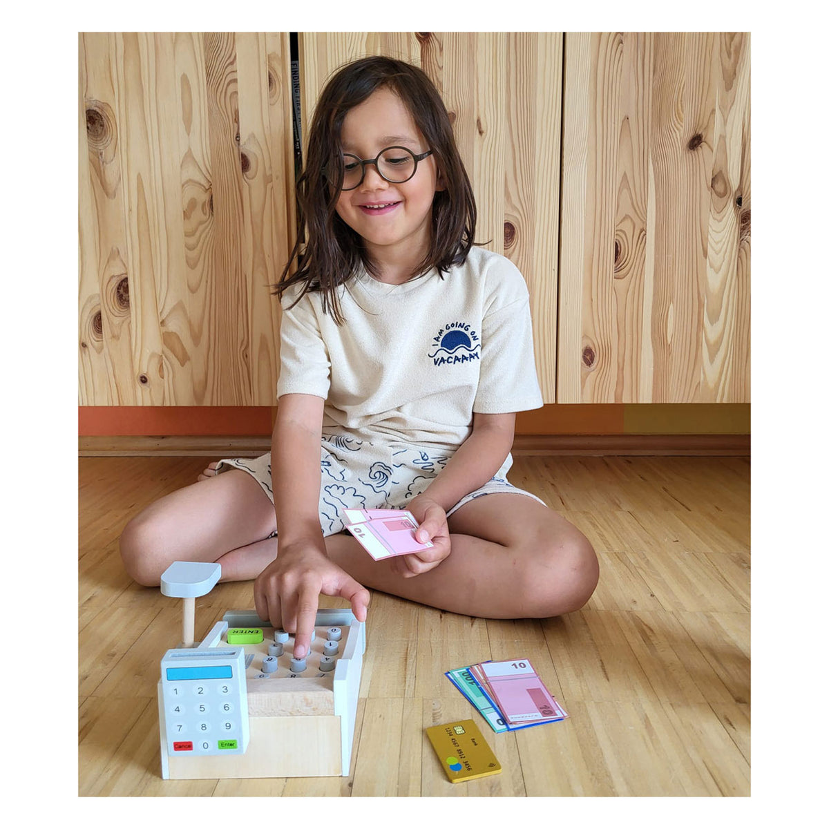 Pétage de jouets en bois à petit pied avec accessoires, 15dlg.