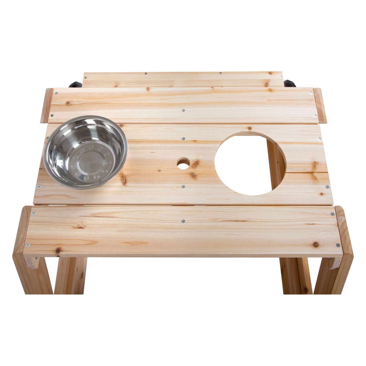 Petit pied sableux avec coin salon et table moderne
