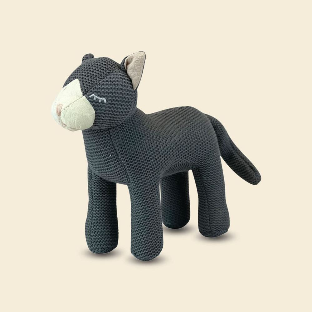 Egmont embrasse Emma, ​​​​le chat. 15 cm. 0+