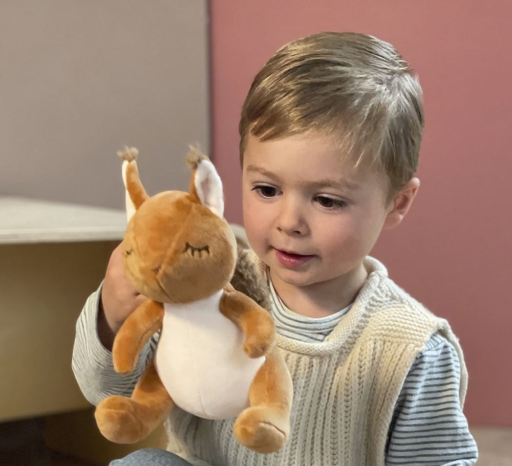 Egmont peluche écureuil pam. 18cm. 0+