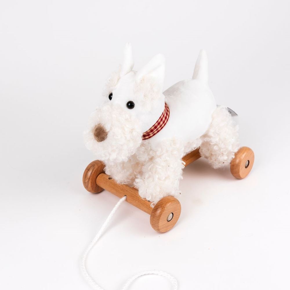 Chien de personnage d'Egmont lola. 25x15x23cm
