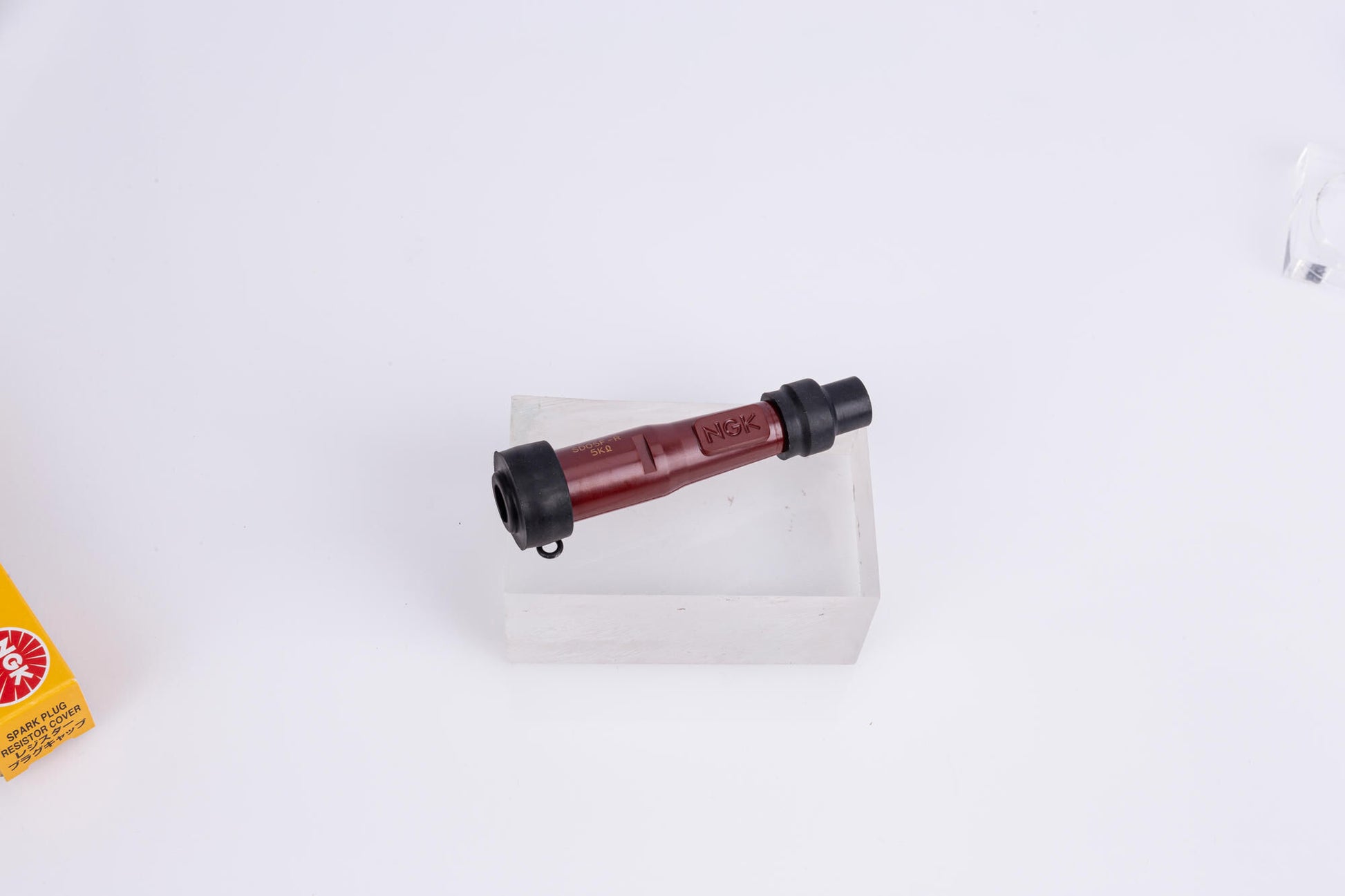 Connecteur de fiche NGK SD 05 F R