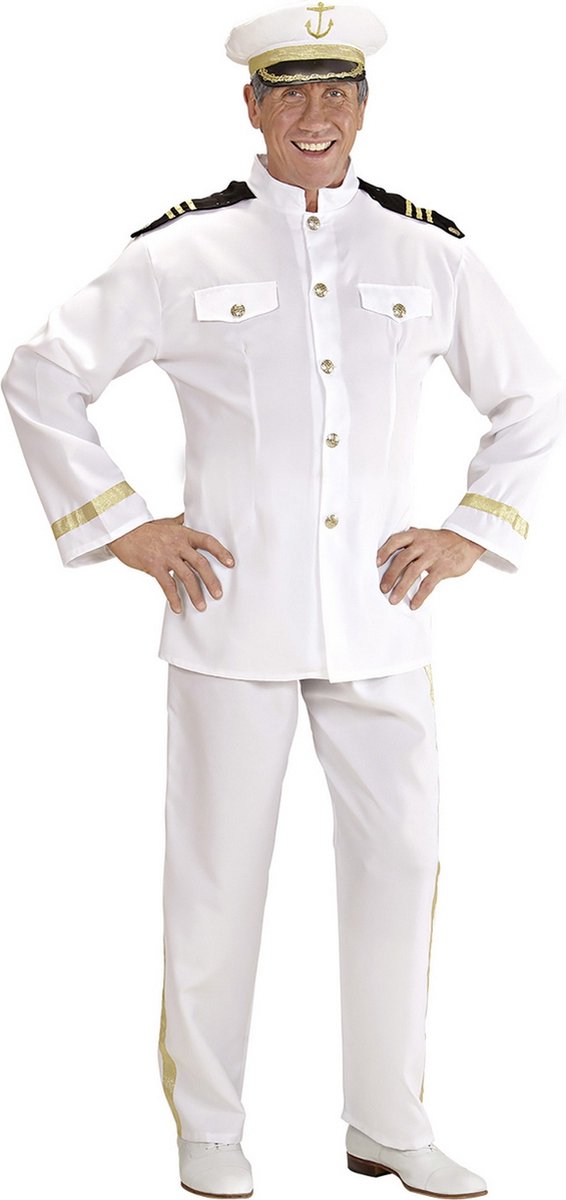 Croisière en costume de capitaine Finidi