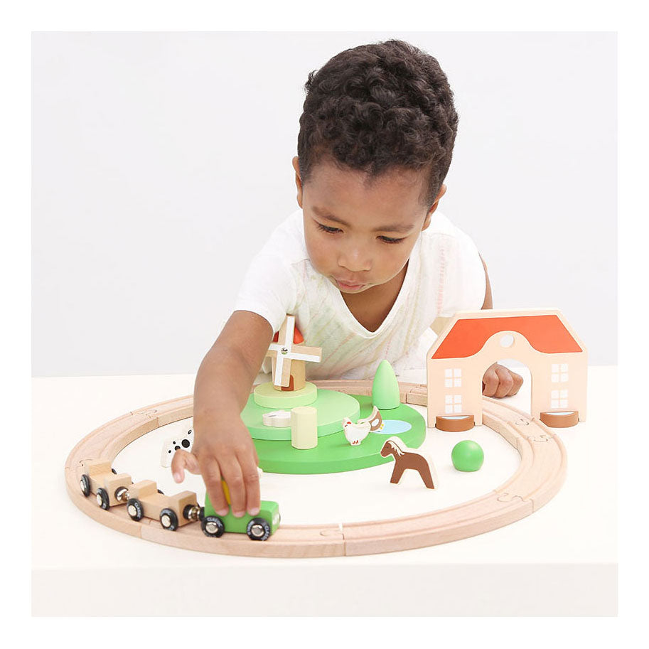 Ensemble de jeu de train de ferme en bois du monde classique, 28pcs.
