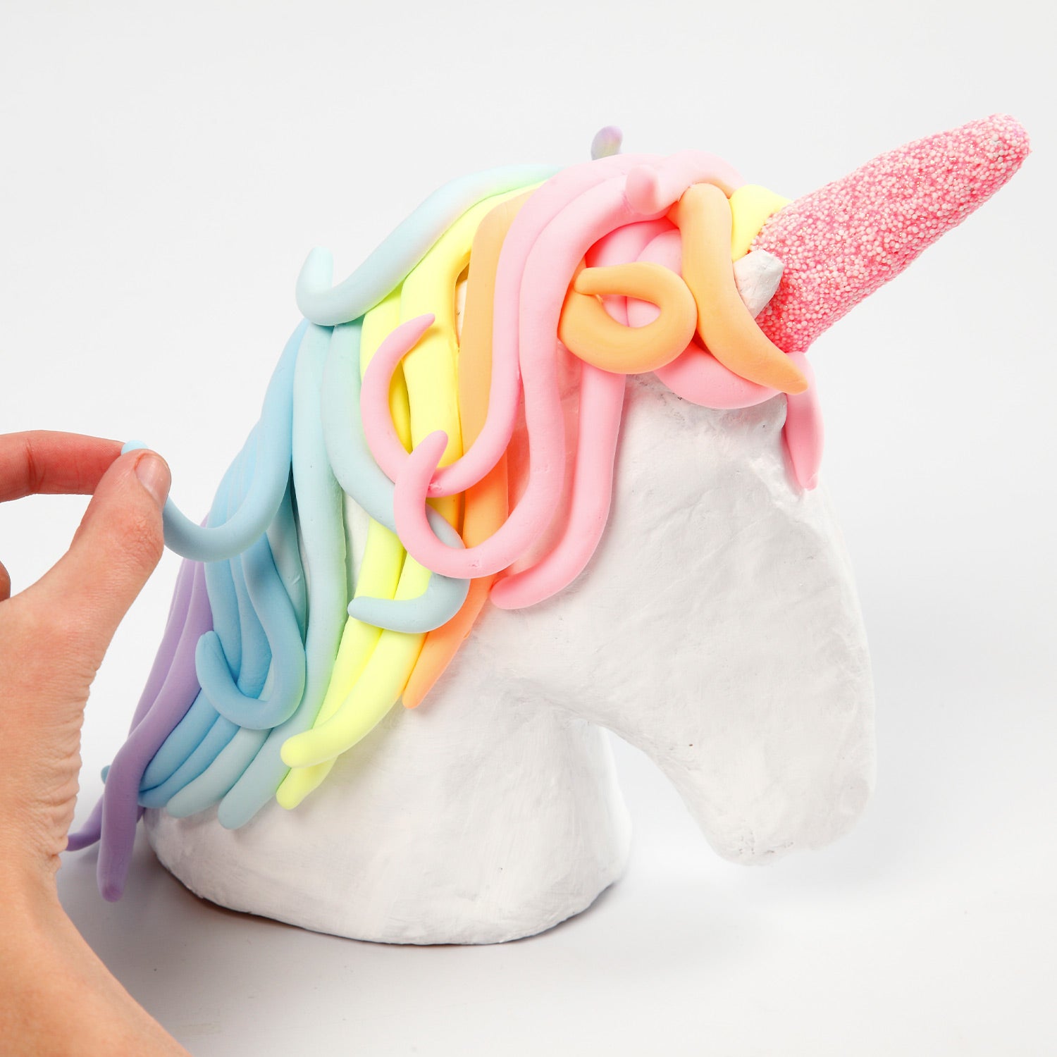 Tête de licorne papier-mâché