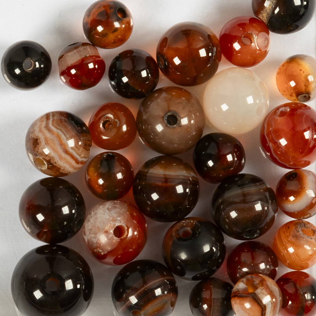 Perles d'agate Creativ Company, d 6+8+10 mm, diamètre du trou 0,9-1 mm, env. 28 pièces, marron foncé, 28 pièces 1 boîte