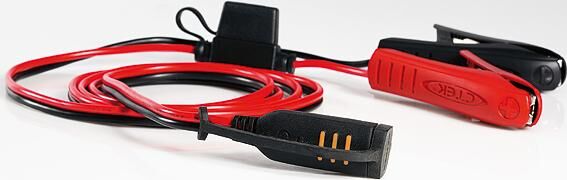 CTEK LOADAMP avec des pinces de batterie