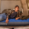 Matelas de camping Intex Truaire avec une pompe USB Single