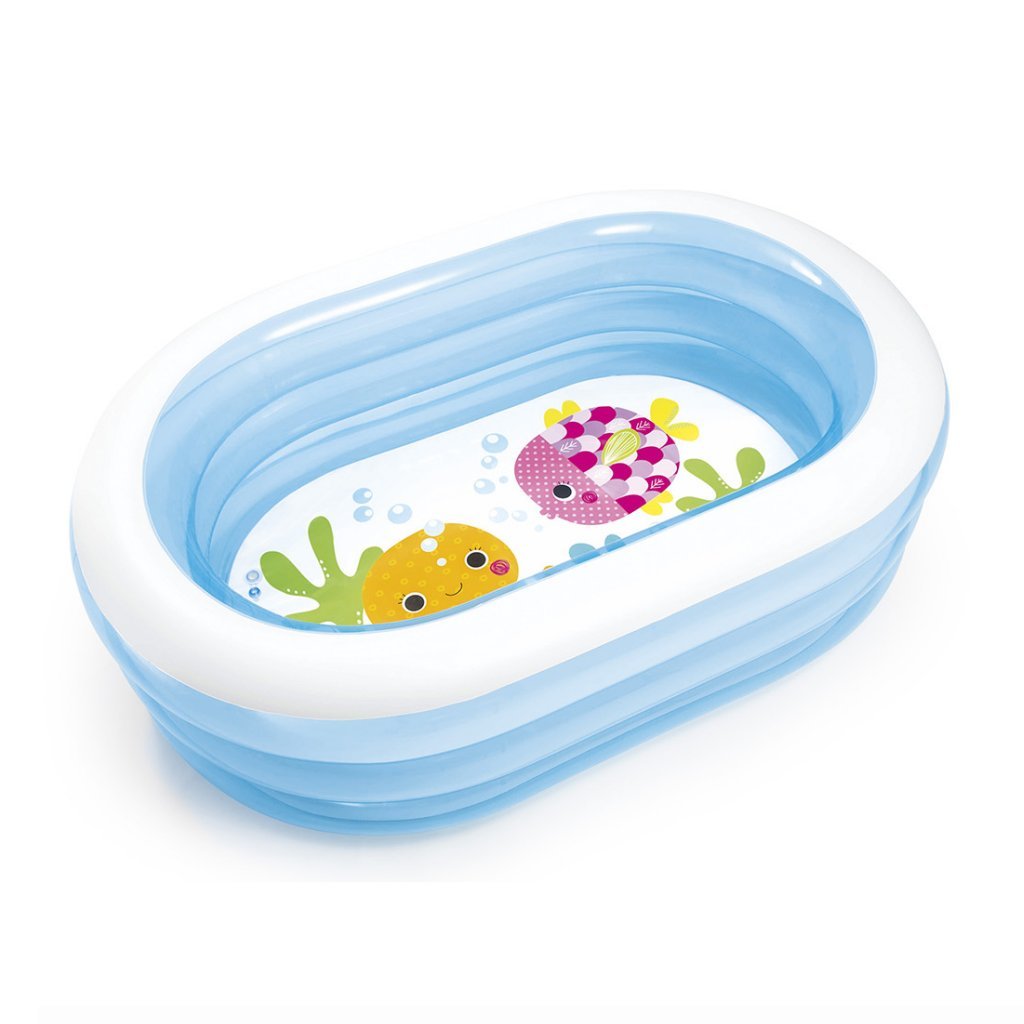 Piscine gonflable de forme ovale
