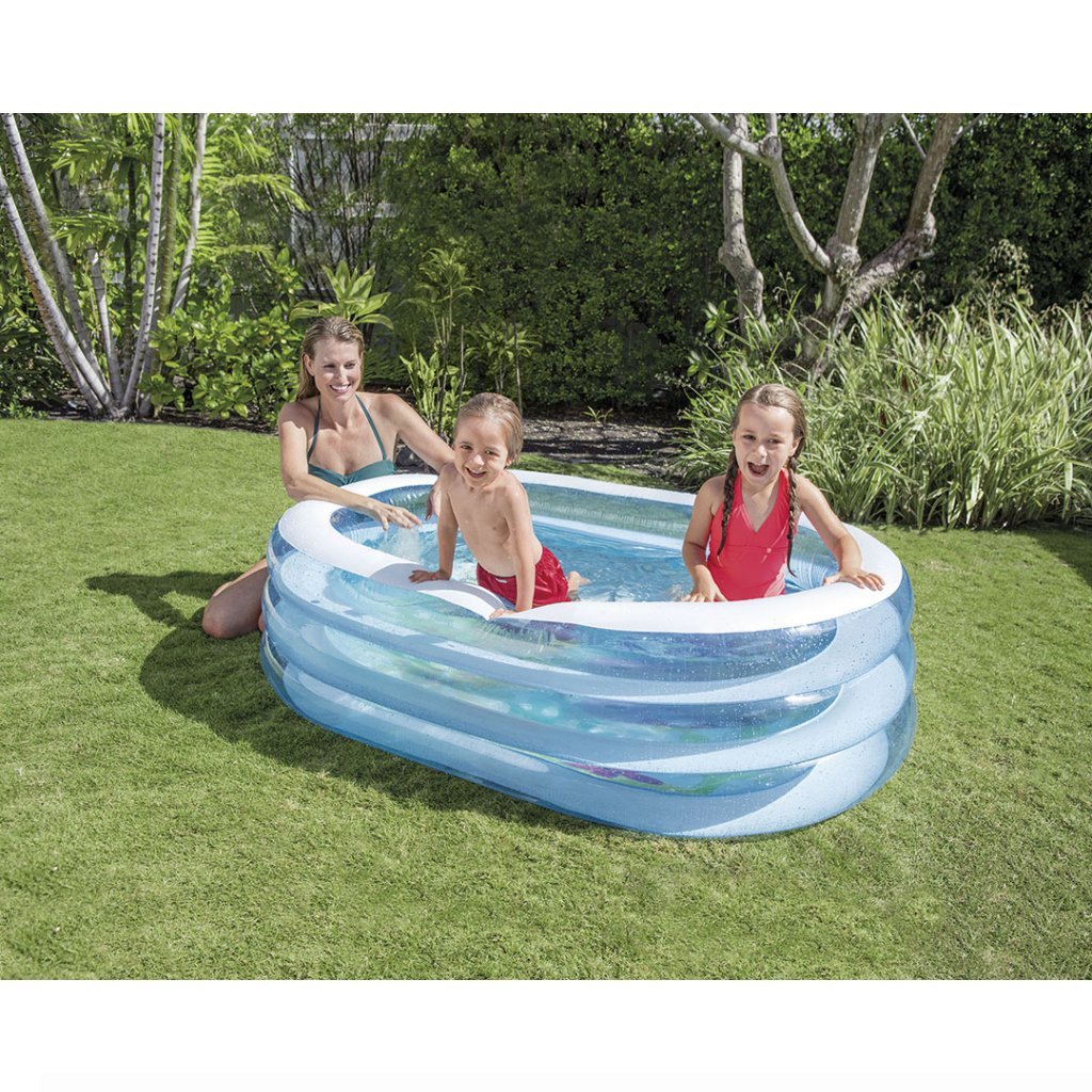Piscine gonflable de forme ovale