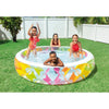 Piscine gonflable à la piscine