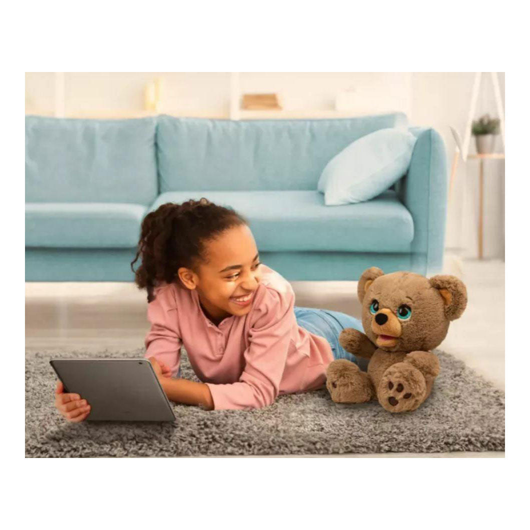 Pic Poe, la peluche ours interactive à histoire d'IA