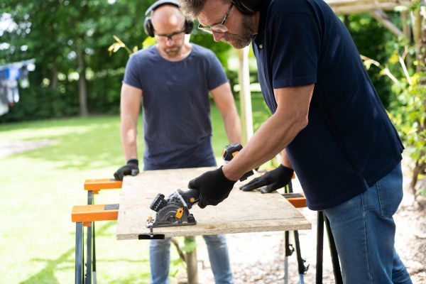 AC Battery Mini Hand Circle Saw 89 mm (Maxxpack 18V).