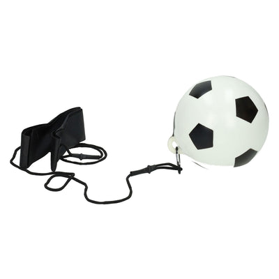 Entraîneur de football sur une corde
