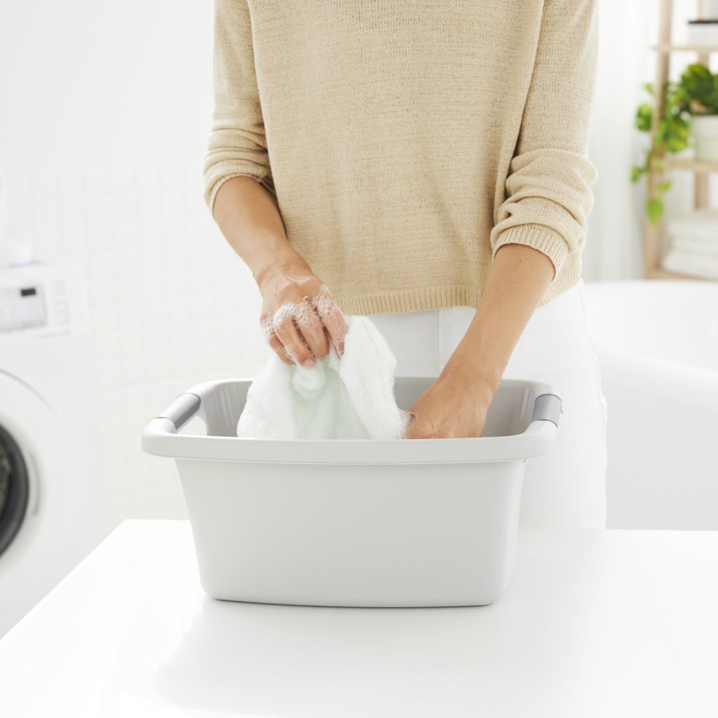 Rotho panier à linge fleurs 12l gris froid