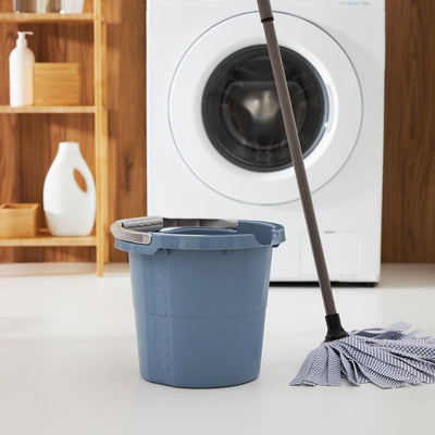 Seau journalier Rotho avec balance 10l bleu horizon