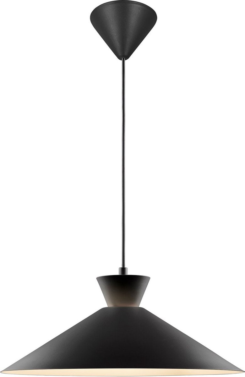 5704924013737